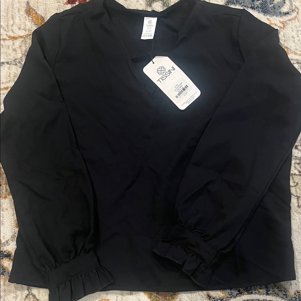 ISSI Elegant Black V-Neck Blouse